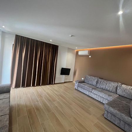 Adora'S View Hotel Саранда Экстерьер фото